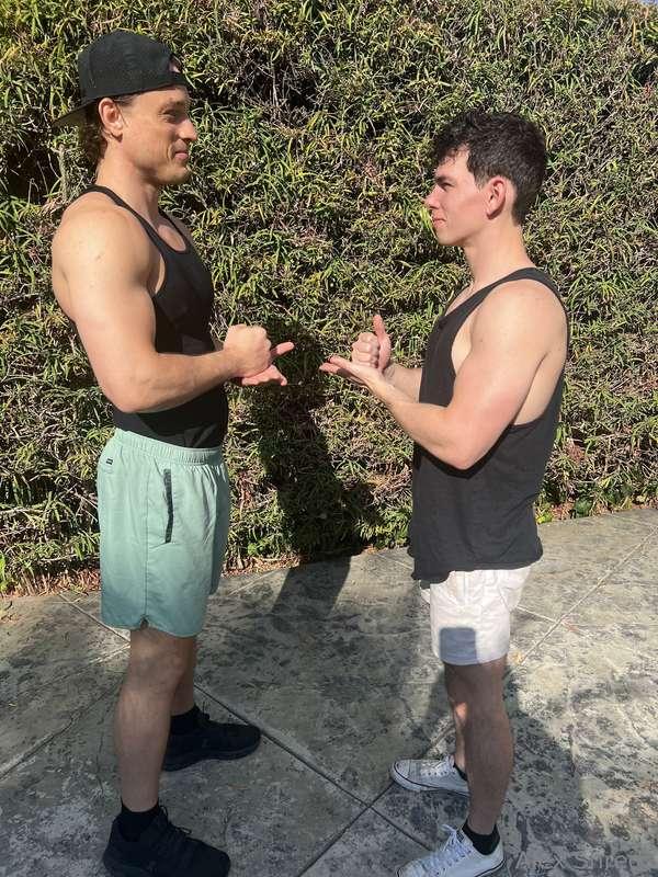 👀 Whoever loses will be naked. Who will win? 👀 Place your be..