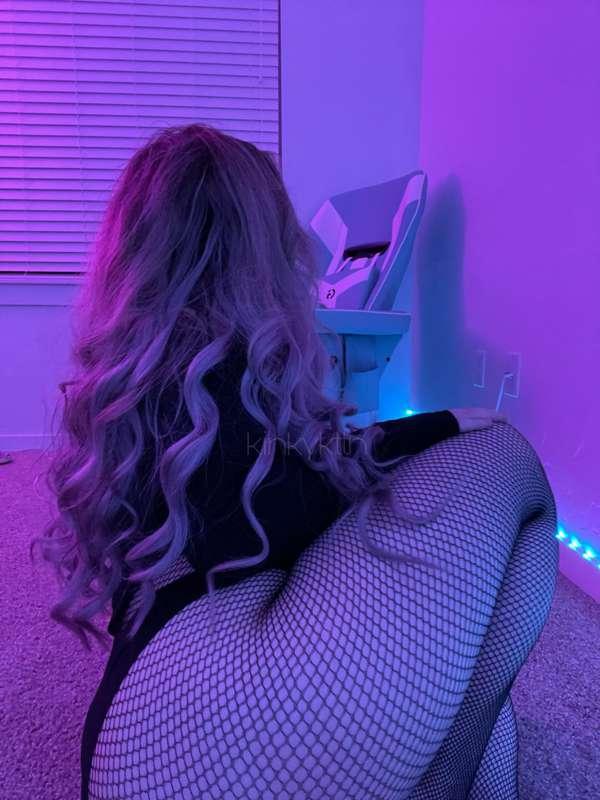 two cute pics for u guys tonight ♡