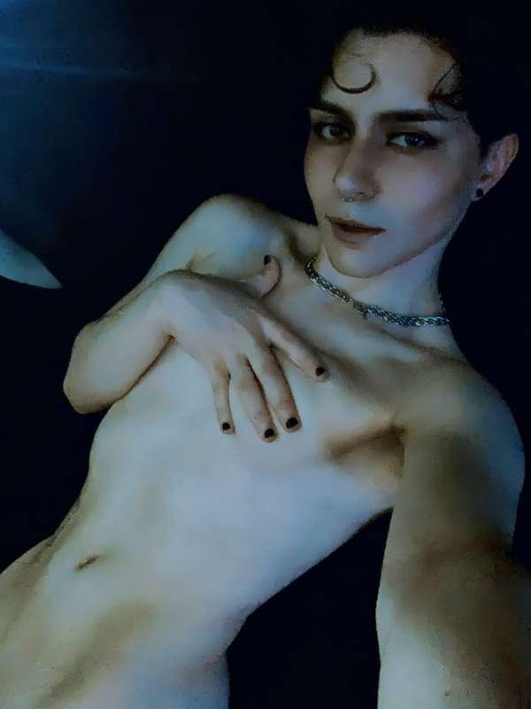 Goodnight thralls, even immortal princes need their beauty r..