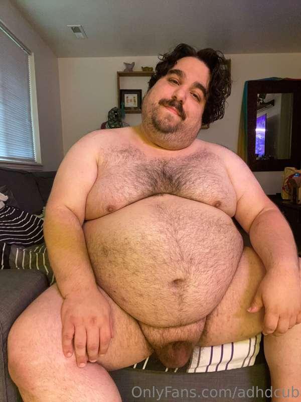 I’m just trying to take the perfect belly pic… 😏