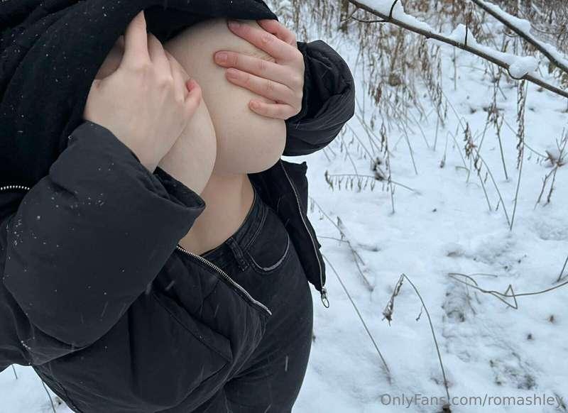 enjoy this beatiful winter with us ❄️🥰