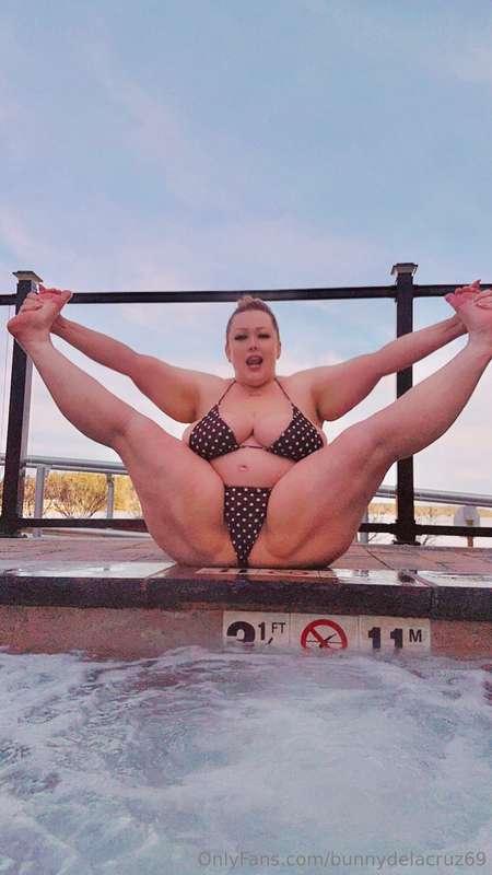 Am I flexible enough for you 😉 ❤️ 