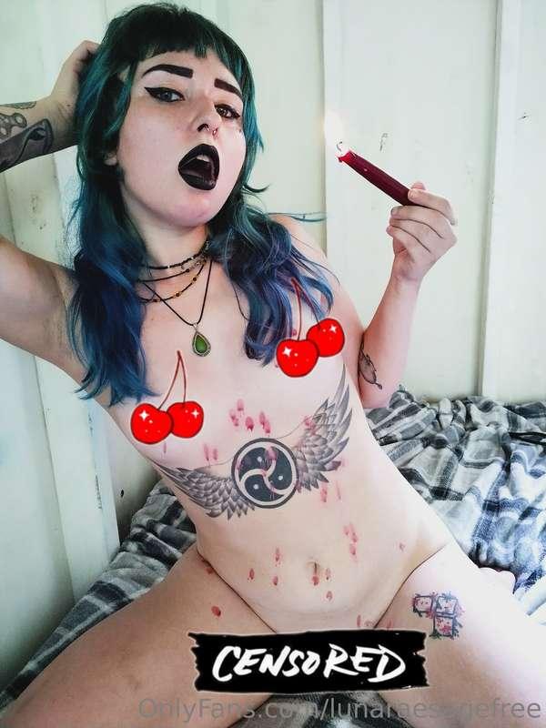 Wanna watch me squirm from a wax play vid? Unlock 🔓 and see ..