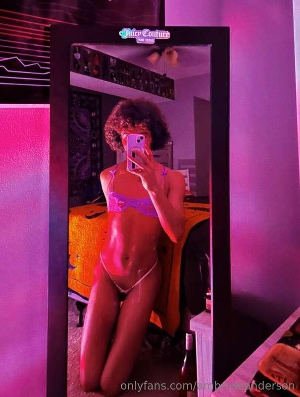 tiny and tight 🧸