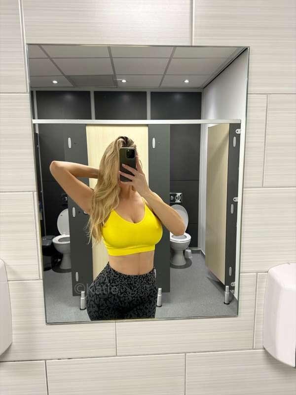 LOL! So I was at the gym today and everyone was staring at m..