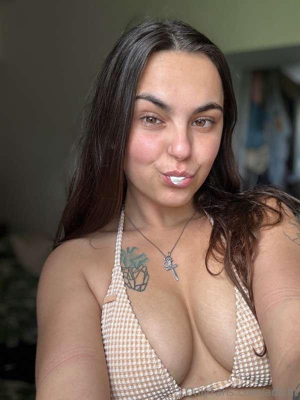 PLOP !  💖 Quel mot utiliseriez-vous pour me décrire ?