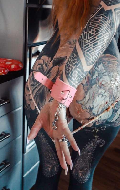 Valentine’s Day set and video coming soon 💕🧁❤️