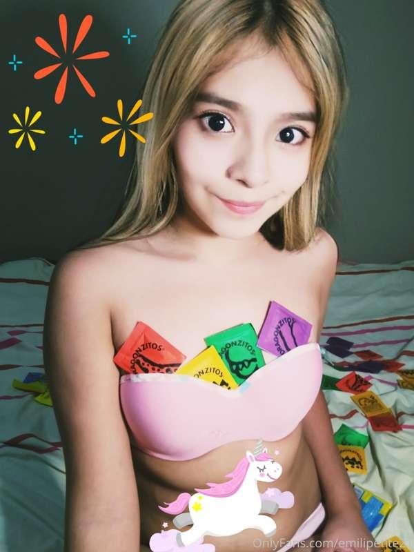 Quieren un dulce? Tengo muchos 😘🥳🍭🍬🍭