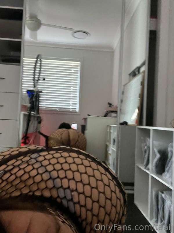 I know where you're looking at 🍑