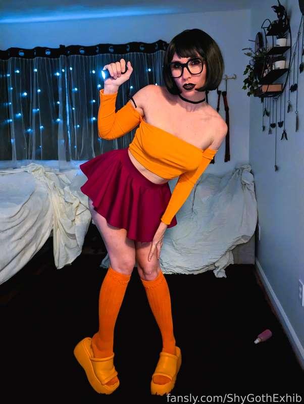 shygothexhib image #2