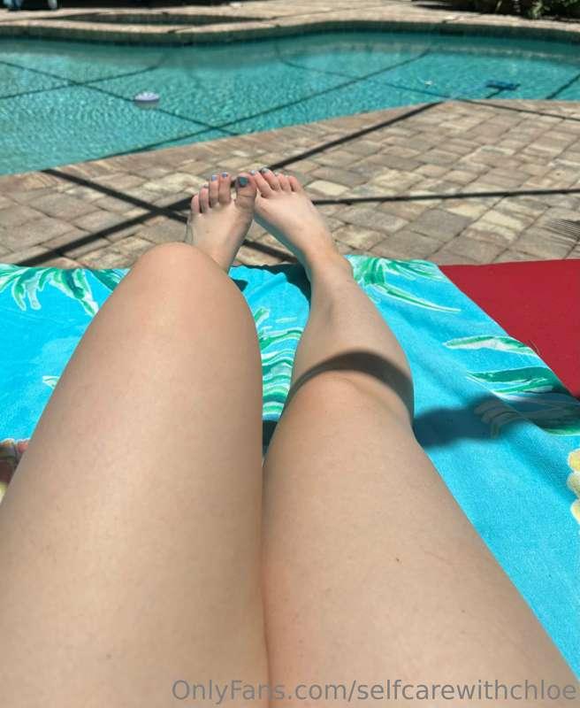On Vacation this week 😍💦 Enjoying my pool time 🥰