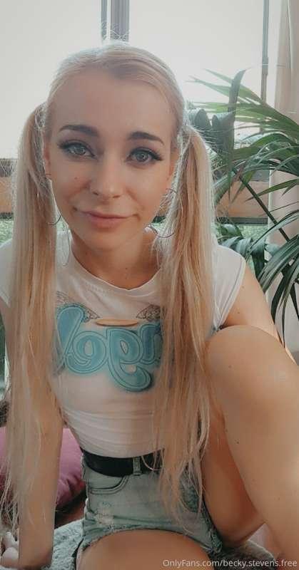 becky.savage.free image #4