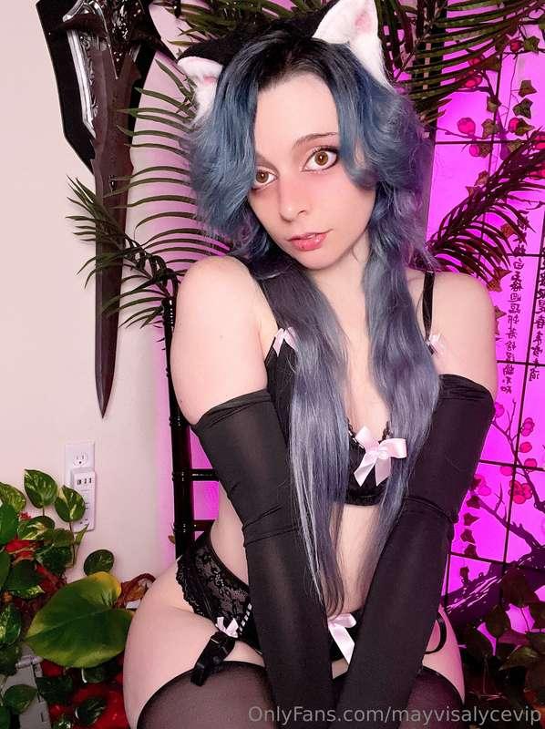 Happy Valentines week!! If you would like to get me anything..