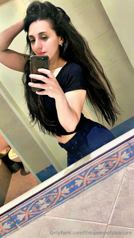 ☔️ 👩🏻‍💻
Me aburro en el trabajo 💋❤️‍🔥