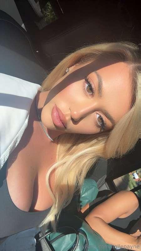 😘