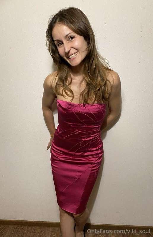 Gorgeous dress for a perfect figure, just what I need to end..