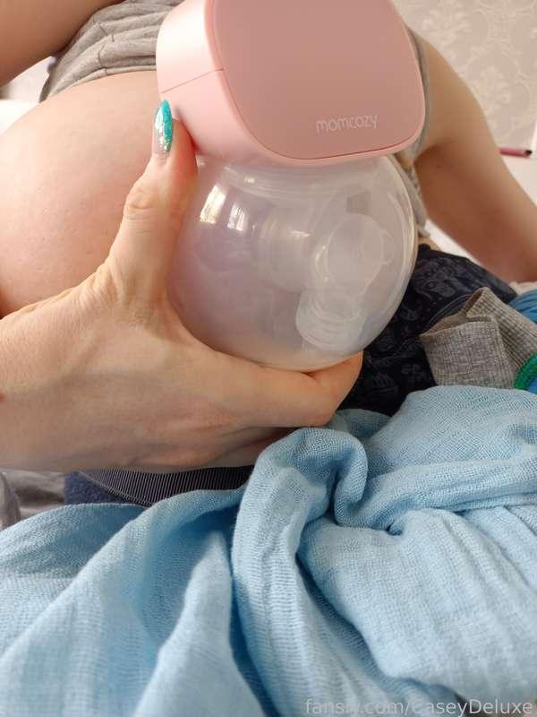 My first milk is here... I am so happy😁😘🍼🐮 