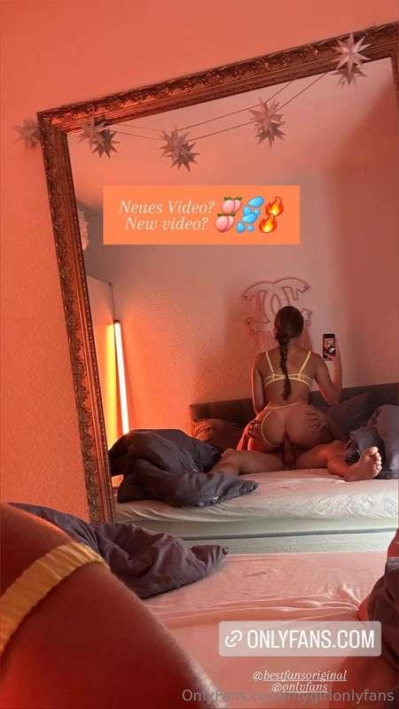 Endlich ein neues sexvideo! Es fängt mit einem blowjob an un..