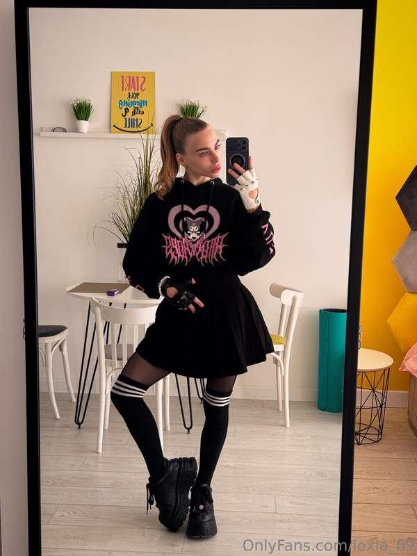 Sometimes I like to create such an out fit for walks with fr..