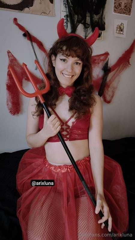 os acordáis de cuando iba de diablilla??? ;))))