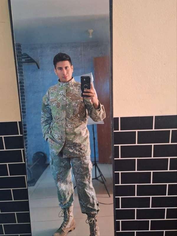 😈🔥 @exmilitarversex 💦🍆🍑😈 Hello guys ✌️ I am a Peruvian boy 🇵..