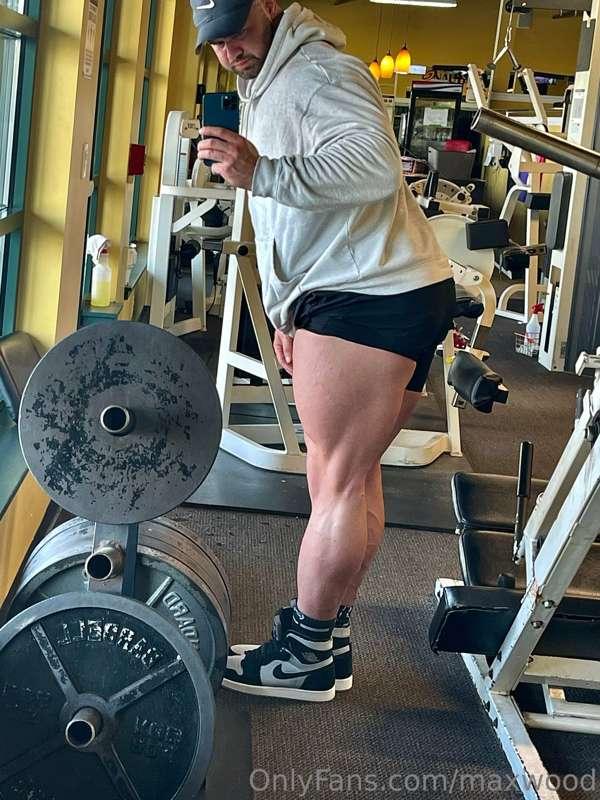 All that mass in that ass 😋🤤😛