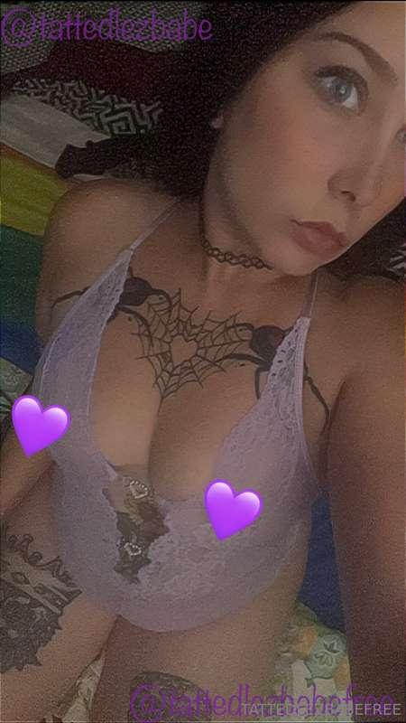 @tattedlezbabe is 50% off.. but not for much longer 😏😈