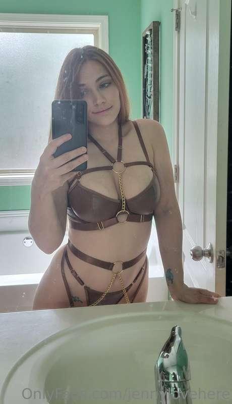 jennylovehere image #0