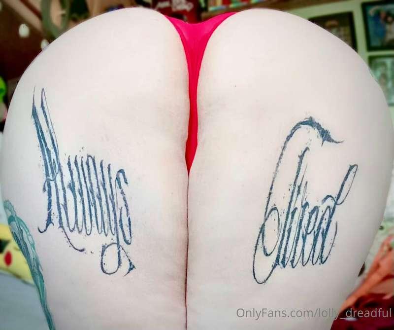 My new tattoos all healed up, wanna see?
