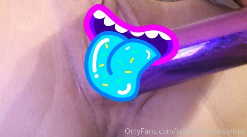 Uncensored pics on @tastetherainbowvip
