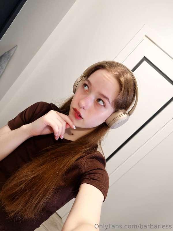 I look a little pale, but that doesn't take away from the fa..