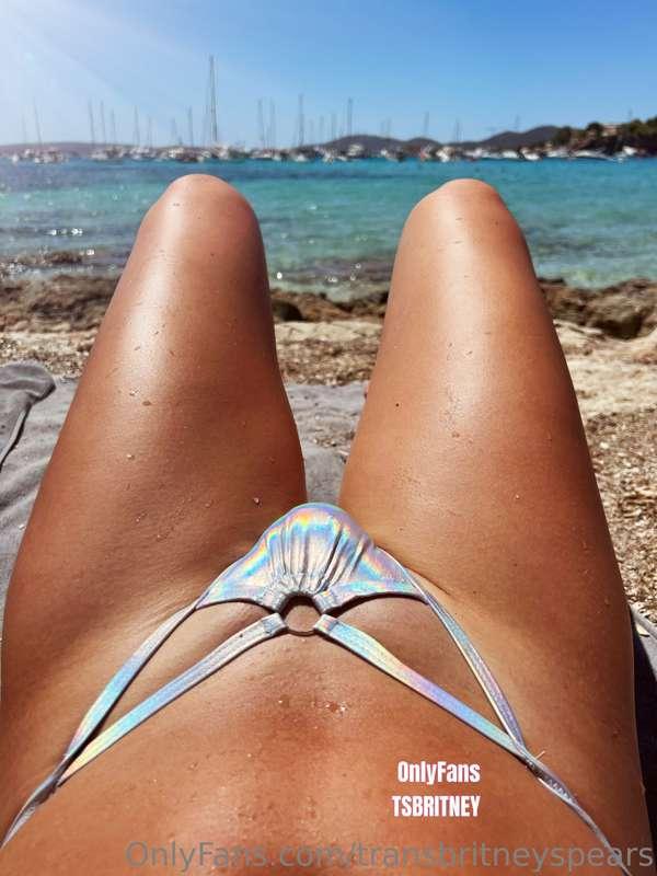 Kisses from Spain😘 Swipe left for the full body
**LAST CHANC..
