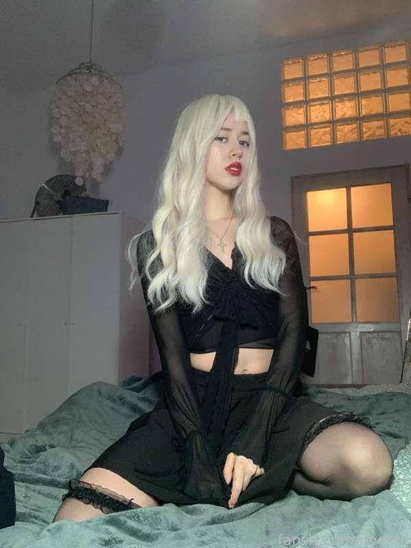 Take me out like this?😈🖤

#fyp #cute #adorable #blonde #cosplay #ass #boobs #tits #egirl #lingerie 
