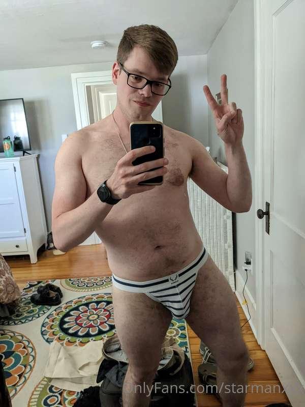Not me forgetting my hump day jockstrap pics 🍑🙈 hopefully y'..