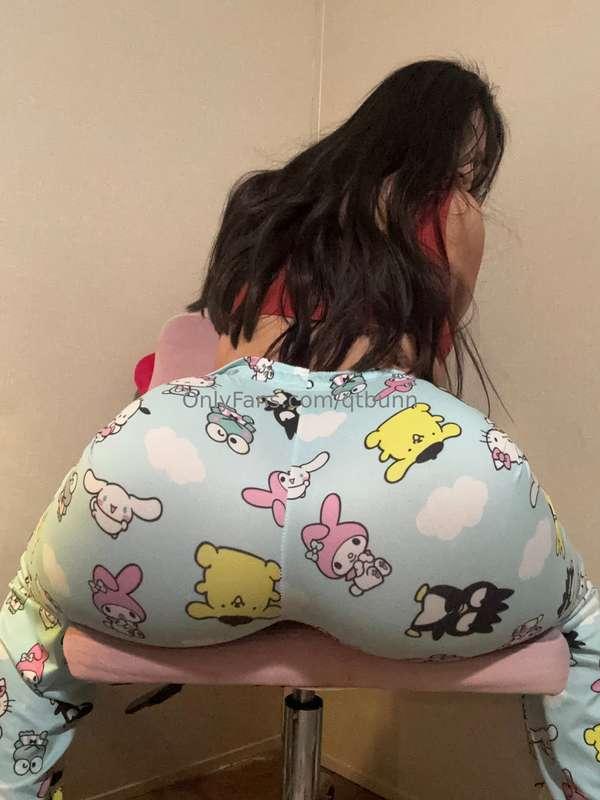 yall fuckin w the hello kitty jamas???