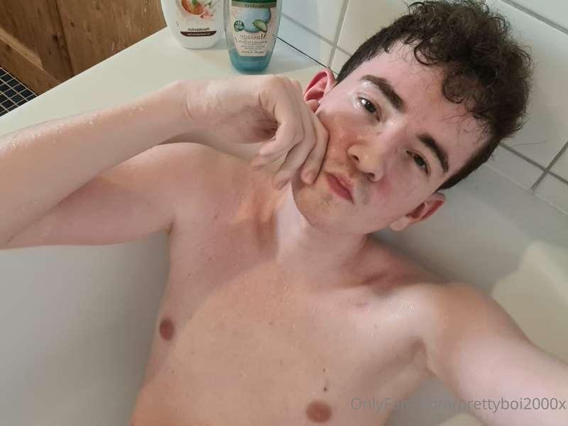 prettyboi2000x image #0