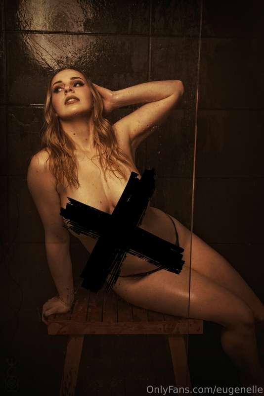 **The Black X Shower Set** [Partial Nudity] ▪️ 16 HD Photos ..