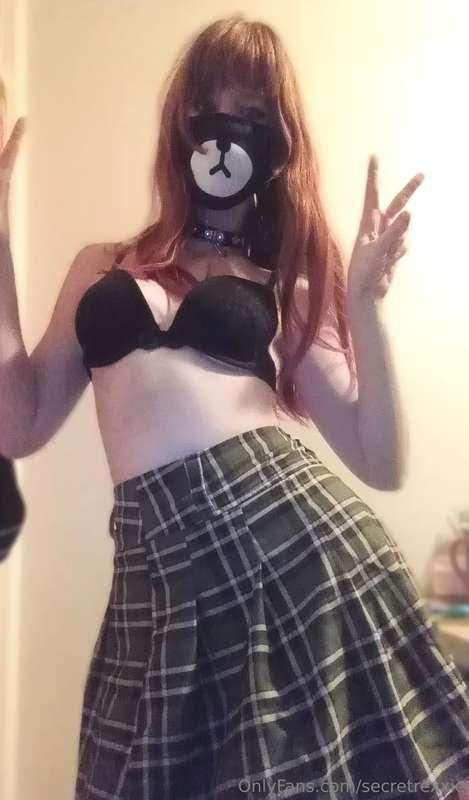 Do I look better with or without a bra???