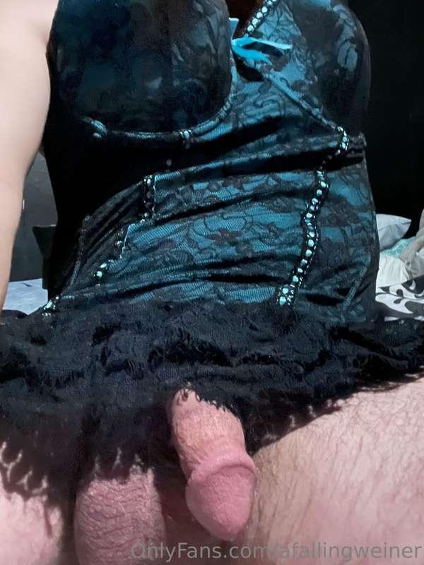 Make sure to check your messages it’s a pick my outfit for m..