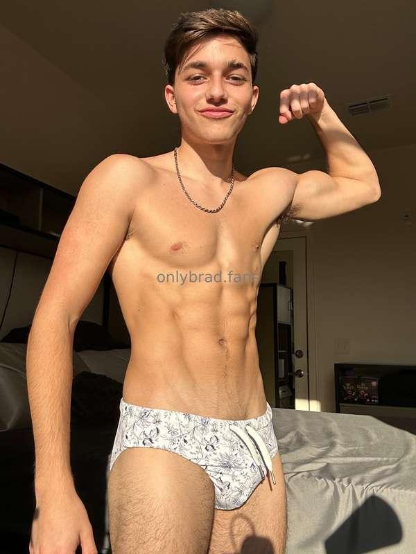 hit my dm’s if you wanna see the nakey versions 😏