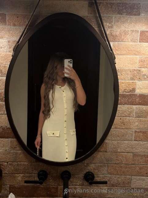 itsangelinabae image #0