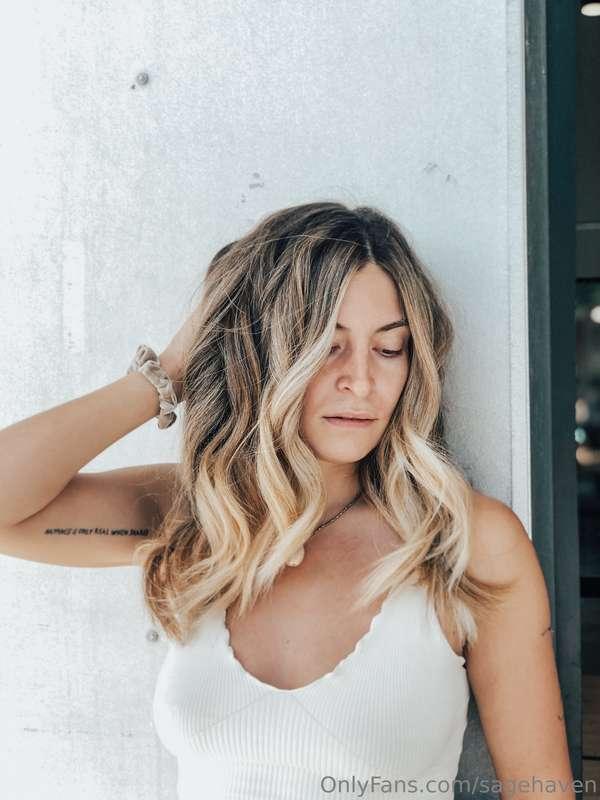 Happiness is only real when shared 🌼