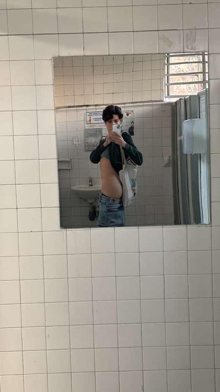 Some nudes I took my first day of class 🫣🫣