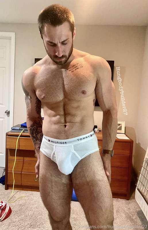 Y’all like my new briefs?? 😈 picked up a bunch of new pairs ..