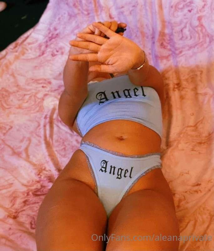 Love this matching set 😏