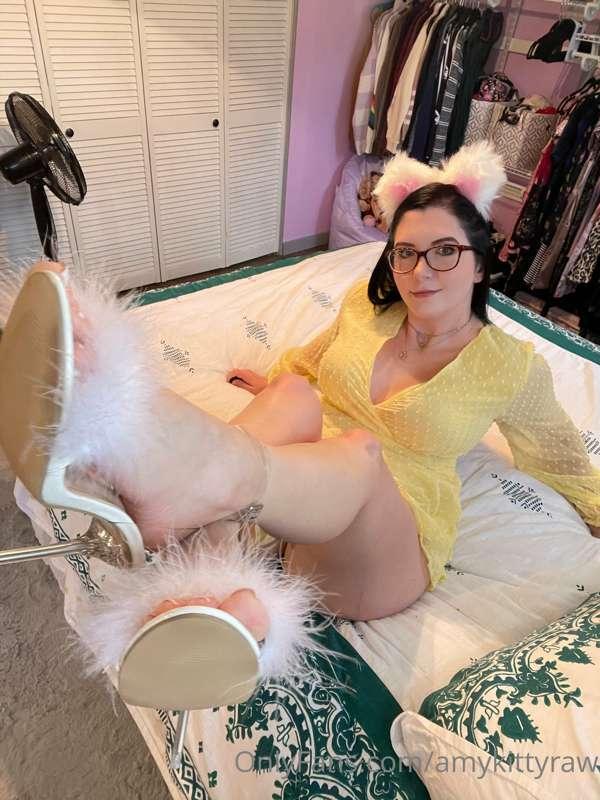 Bad🐰BunnyEaster photo set🐣

Get yourself a gift 🎁 for the ho..