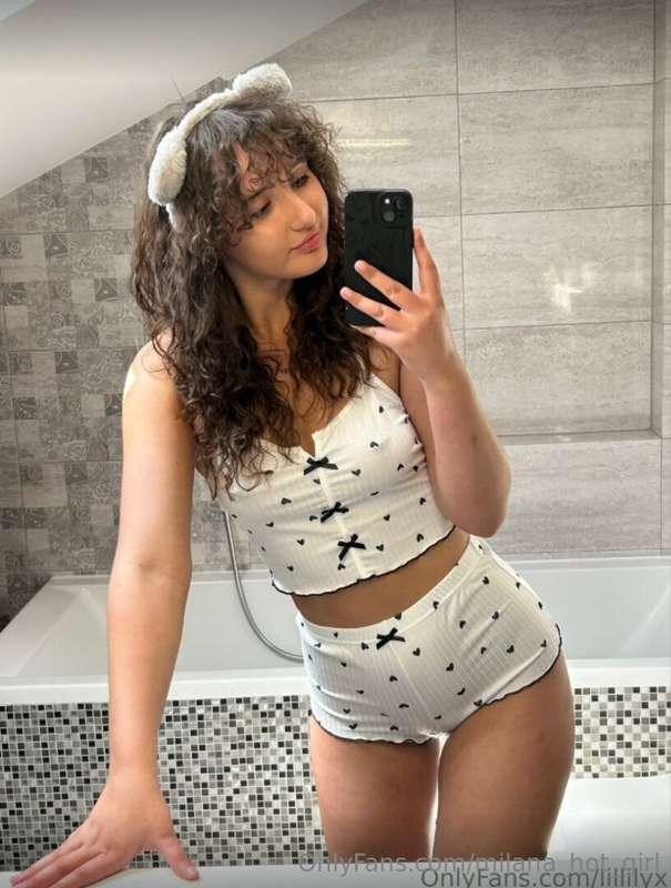 ## 🍒FREE SUBSCRIPTION 🍒 @lillilyx can make your dick hard wh..