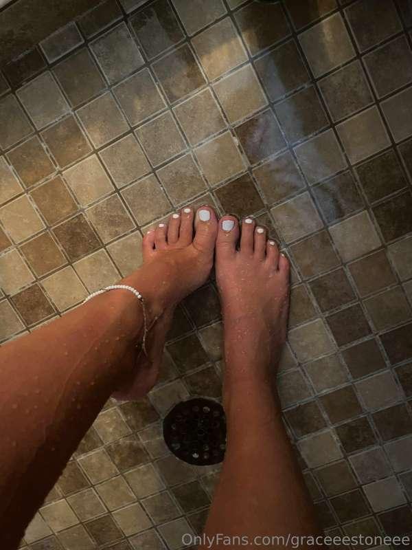 in the shower 👣