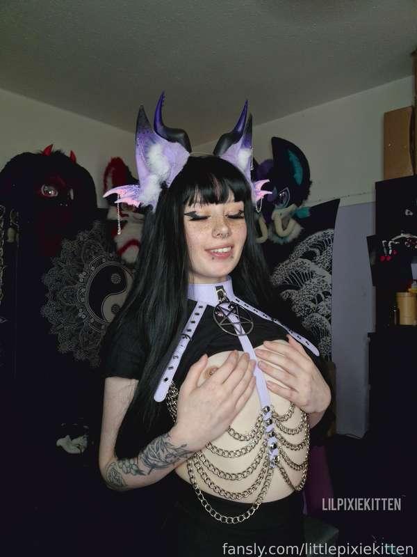 littlepixiekitten image #2