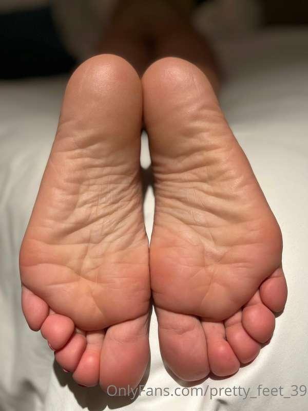 pretty_feet_39 image #1